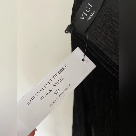 🆕 VICI Harlyn Velvet Tie Dress-Black - Picture 9 of 9